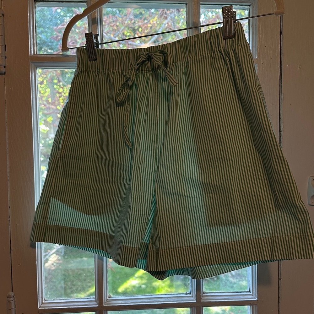 Elodie Green Striped Women's Bermudas